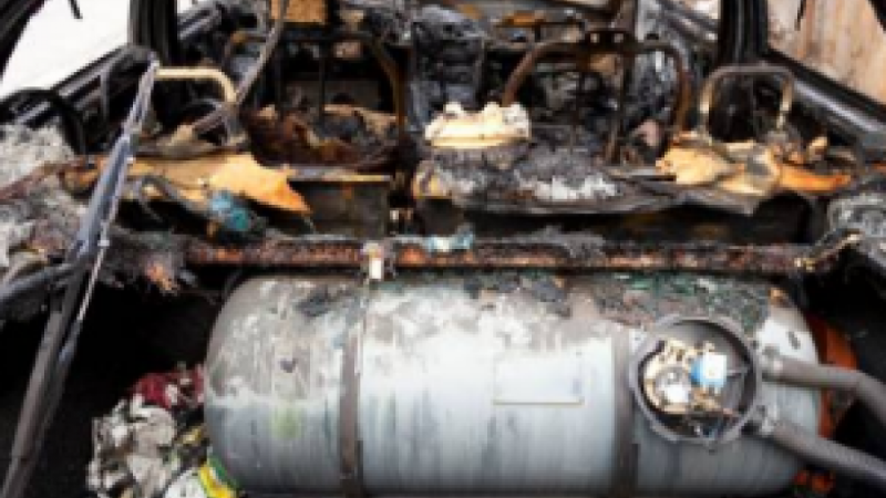 Как взрывается газовый баллон в автомобиле