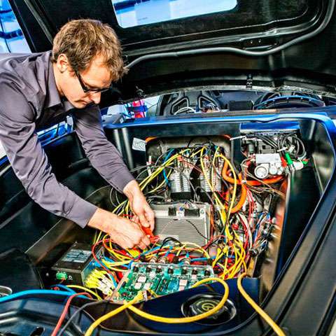 Современный ремонт электроники на автомобилях